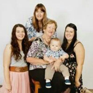 Meet your Posher, Debbie